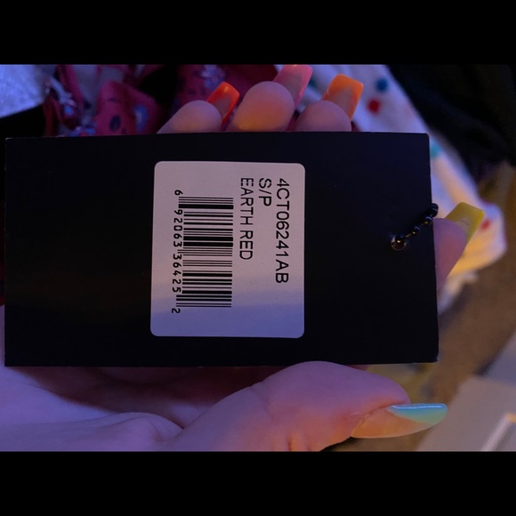 Red blouse - Picture 2 of 2